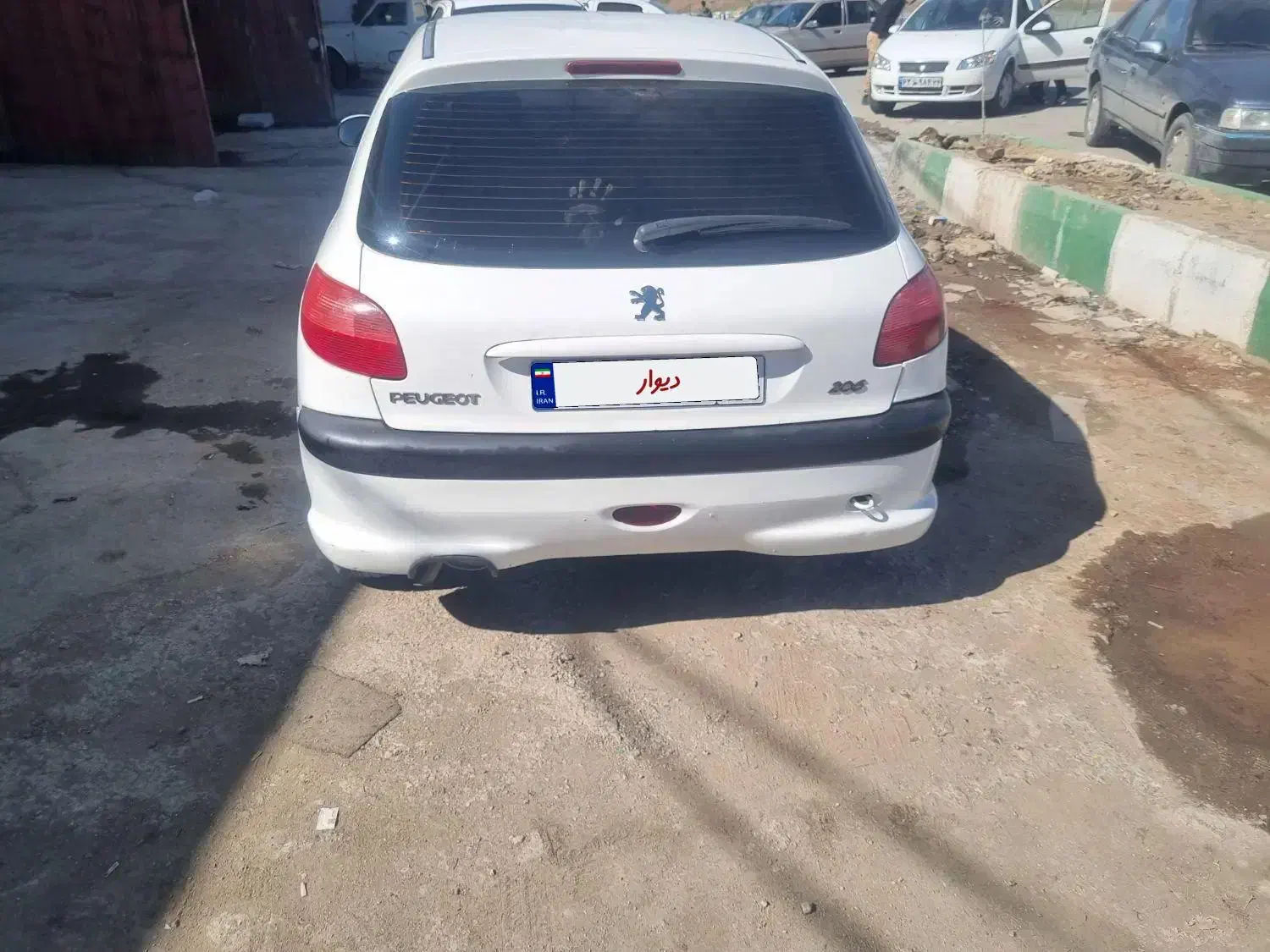 پژو۲۰۶ مدل۸۸|خودرو سواری و وانت|بروجرد, |دیوار