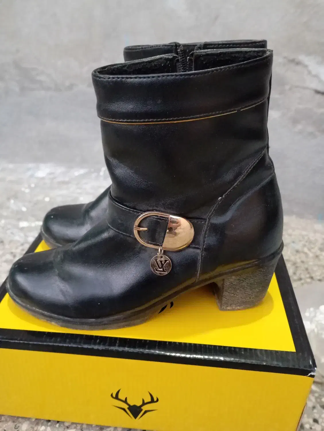 نیم بوت|کیف، کفش، کمربند|قوچان, |دیوار