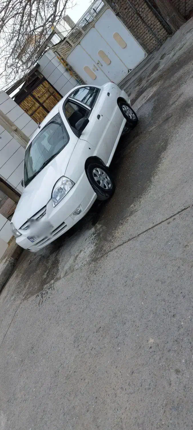 کیا ریو|خودرو سواری و وانت|همدان, |دیوار