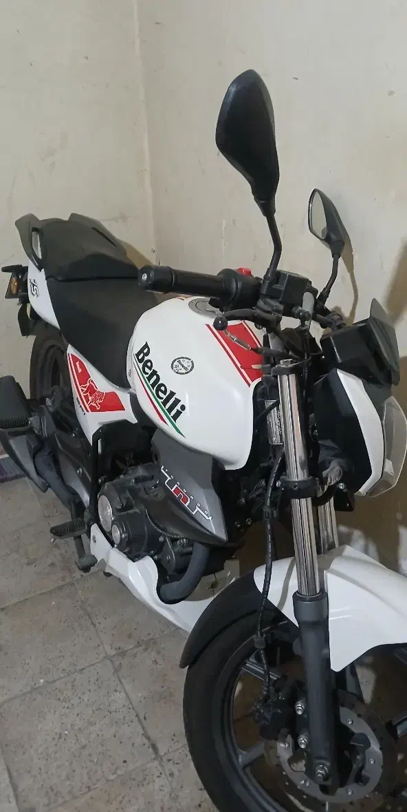 بنلی ۱۵۰ سفید|موتورسیکلت|مشکین‌دشت, |دیوار