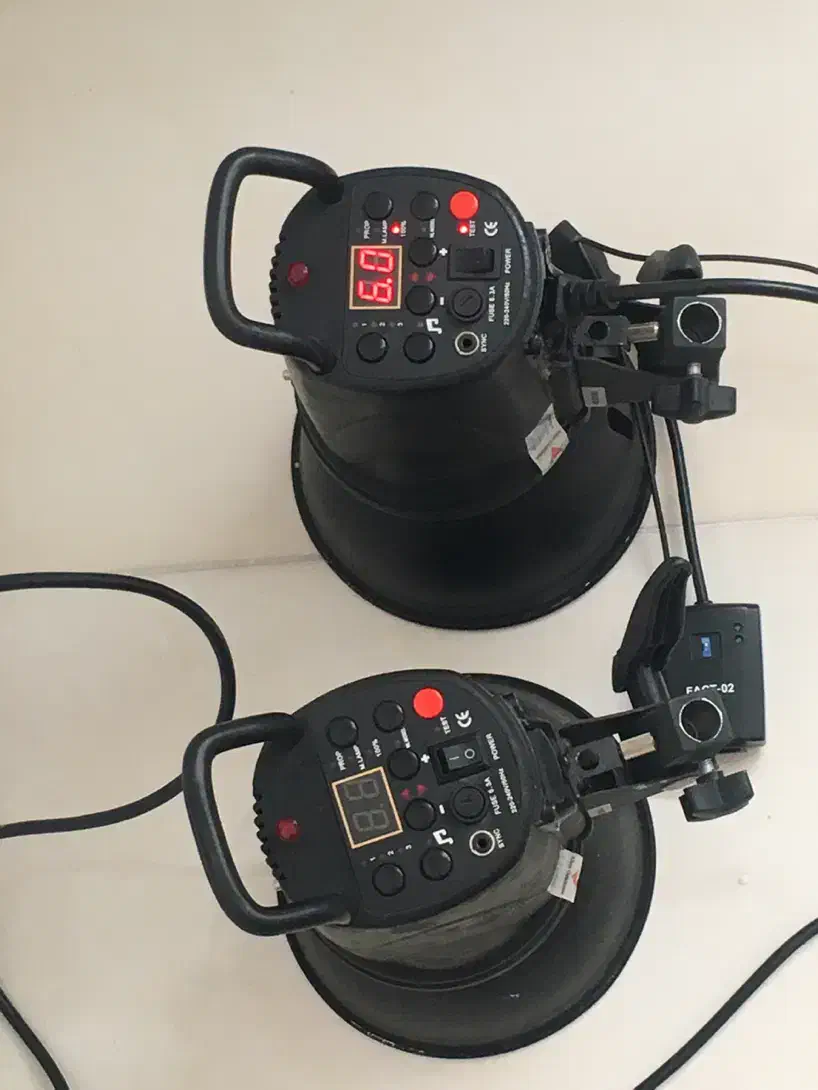 فلاش عکاسی اس&اس ۱۵۰ ژول|دوربین عکاسی و فیلمبرداری|مشهد, الهیه|دیوار