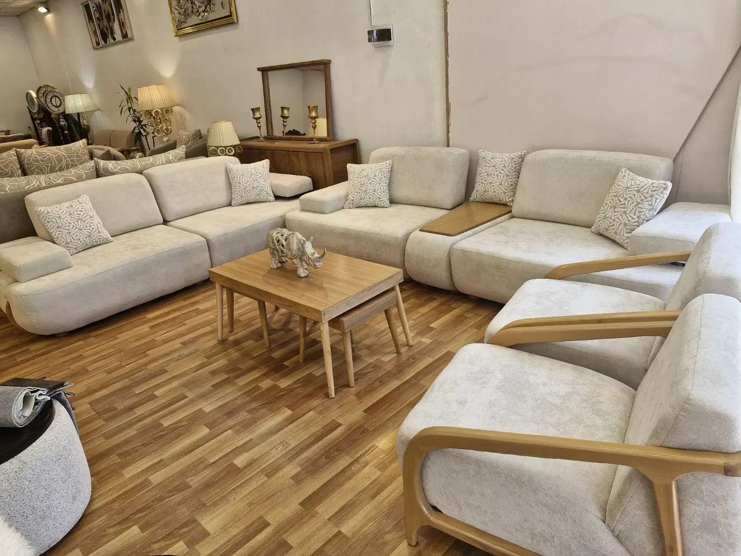 مبل تختوابشو ۸نفره هیما|مبلمان خانگی و میز عسلی|اصفهان, زاجان|دیوار