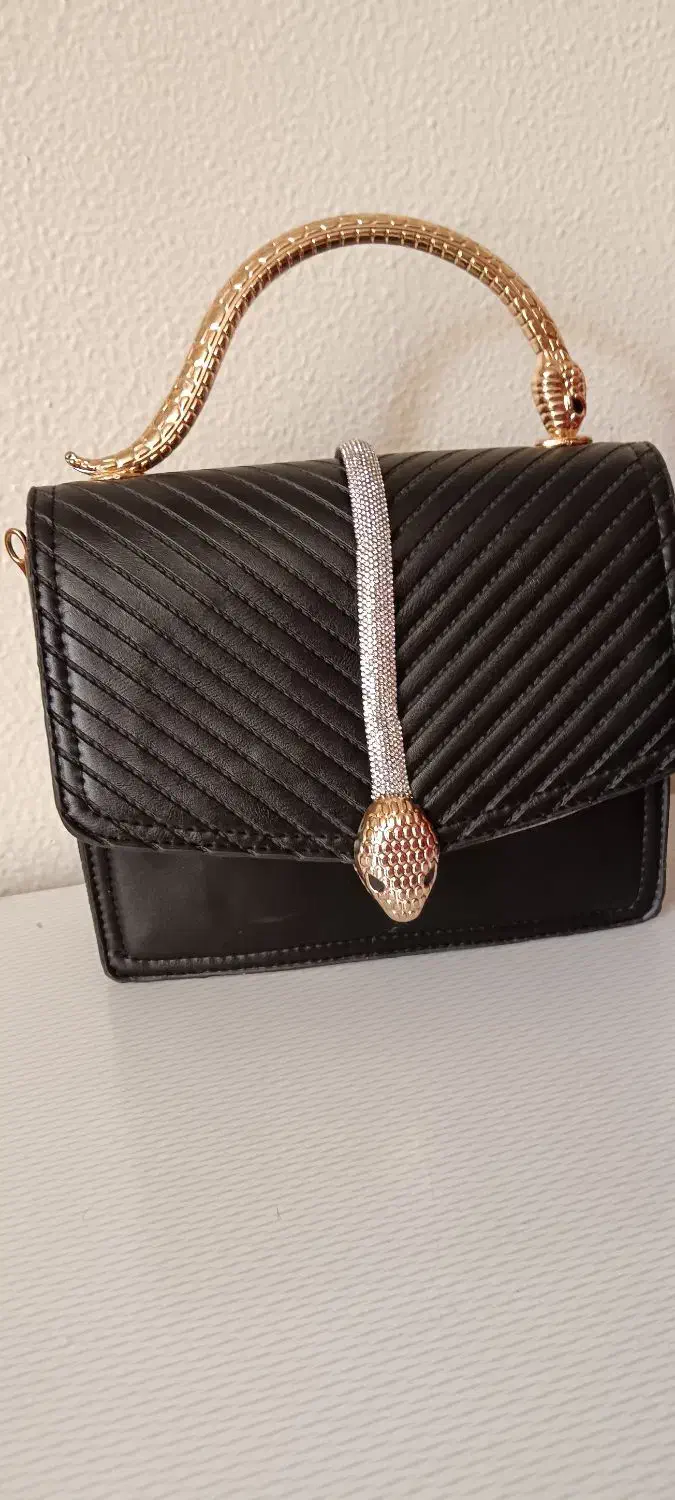 کیف رو دوشی|کیف، کفش، کمربند|شاهین‌شهر, مخابرات (شهید بهشتی)|دیوار