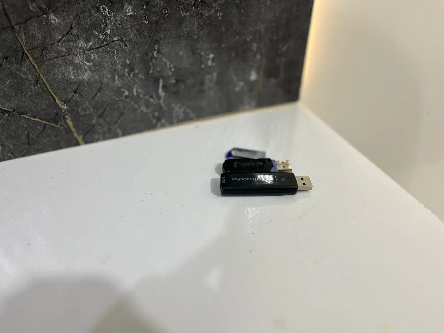 حافظه فلش یو اس بی|قطعات و لوازم جانبی رایانه|اهواز, آریاشهر|دیوار