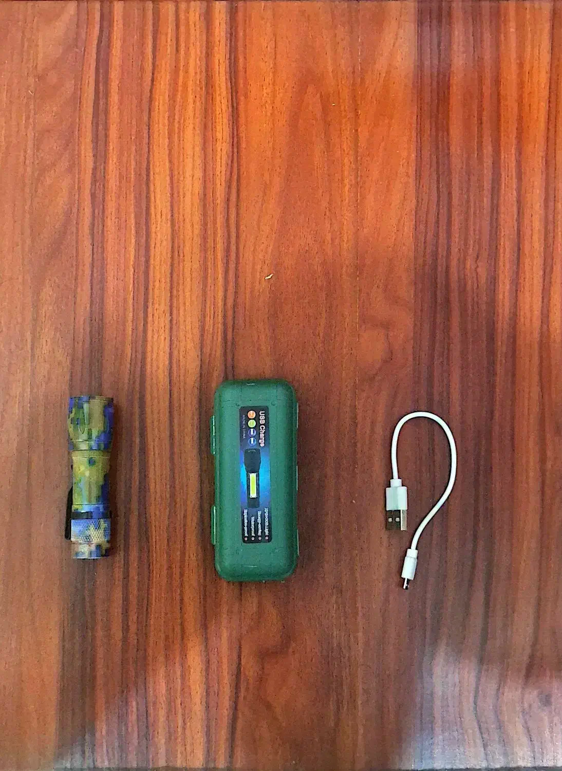 چراغ‌ قوه شارژی|لامپ و چراغ|بندرعباس, |دیوار