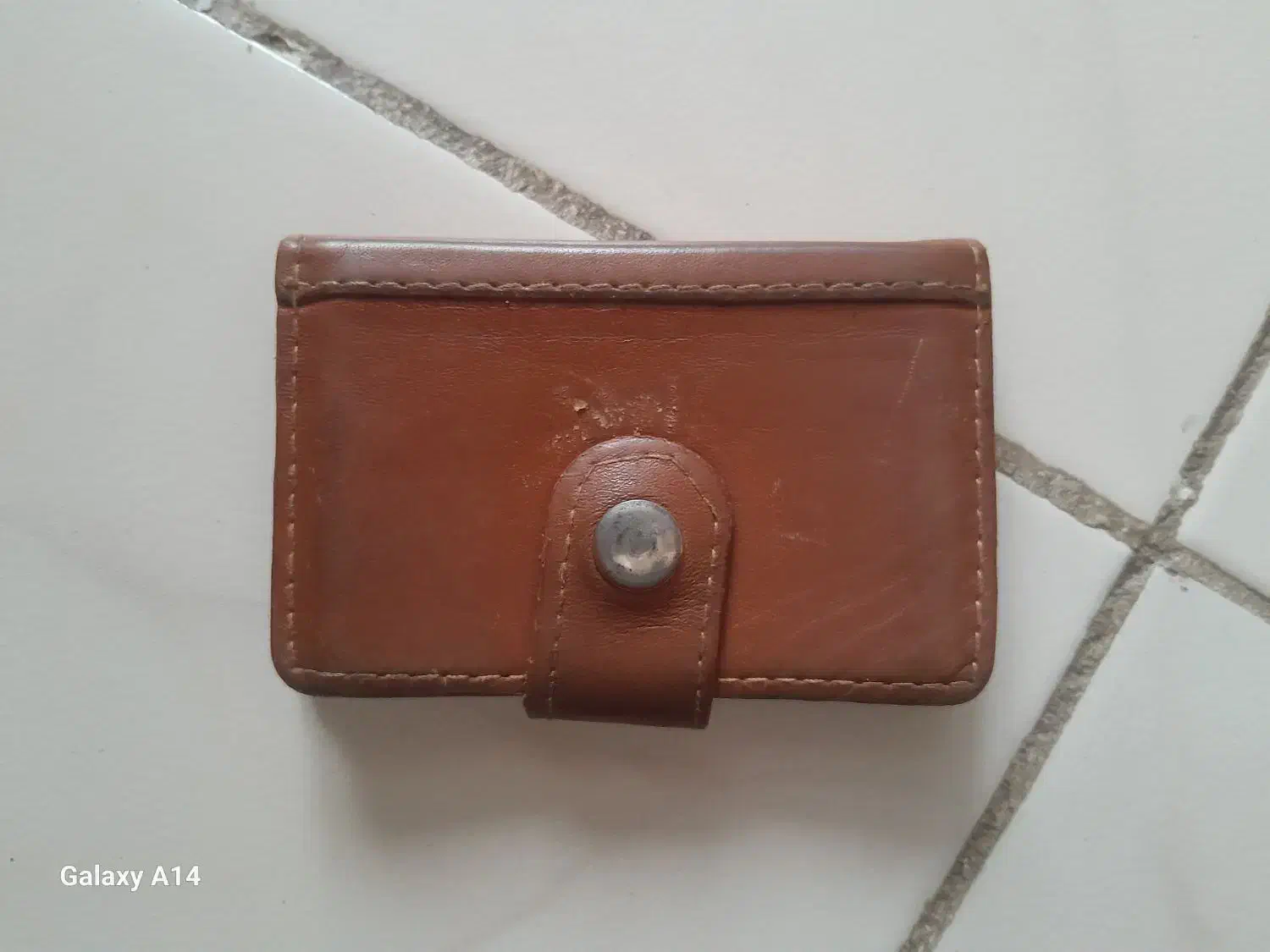 کیف|کیف، کفش، کمربند|پرند, فاز ۶|دیوار