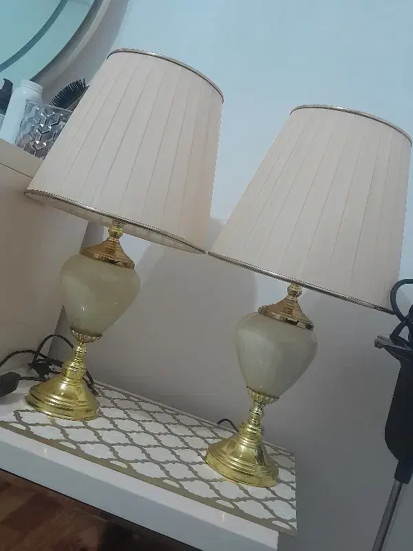 چراغ خواب|چراغ خواب و آباژور|عجب شیر, |دیوار