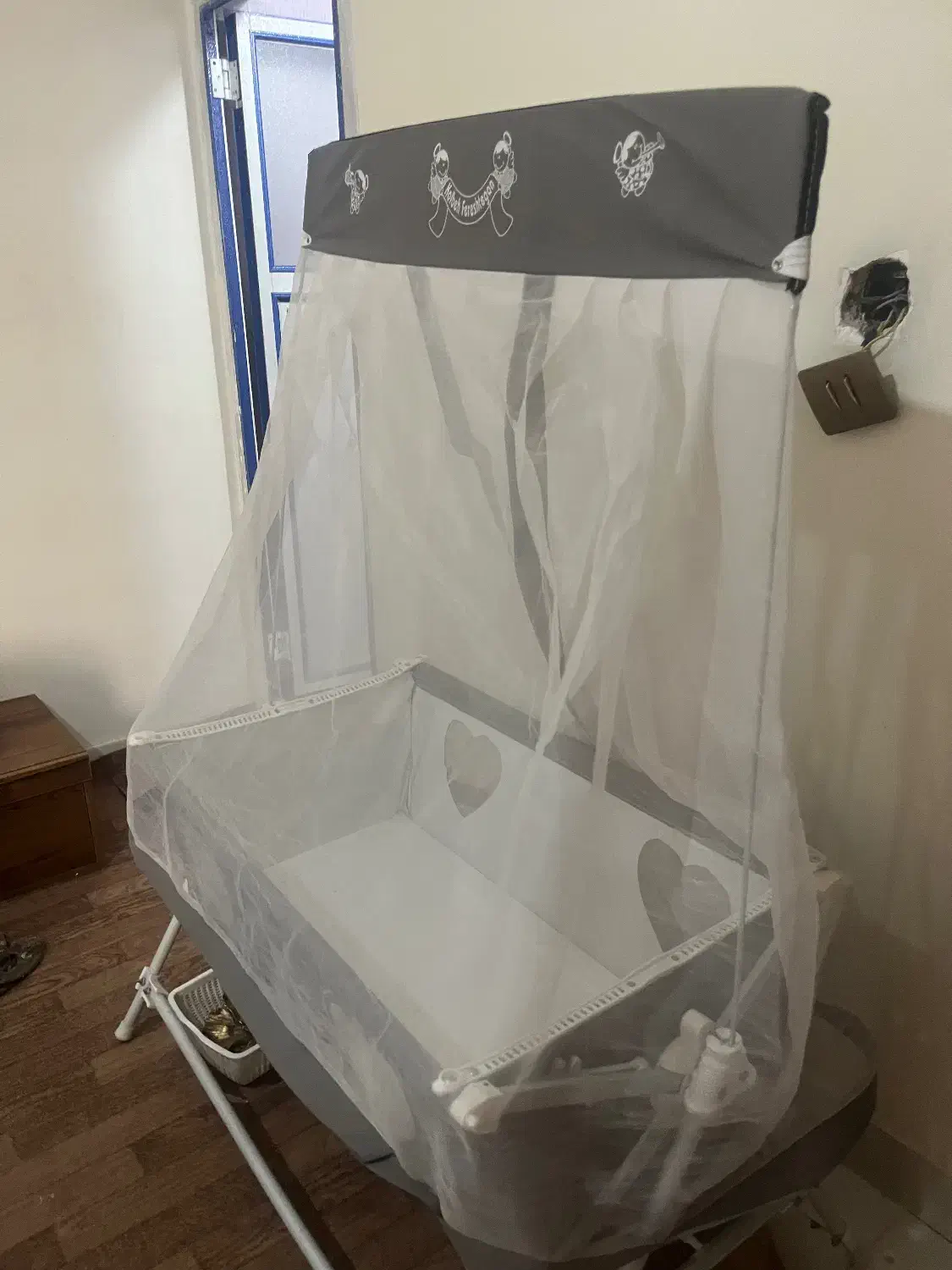 گهواره نوزاد|تخت و صندلی بچه|قزوین, |دیوار