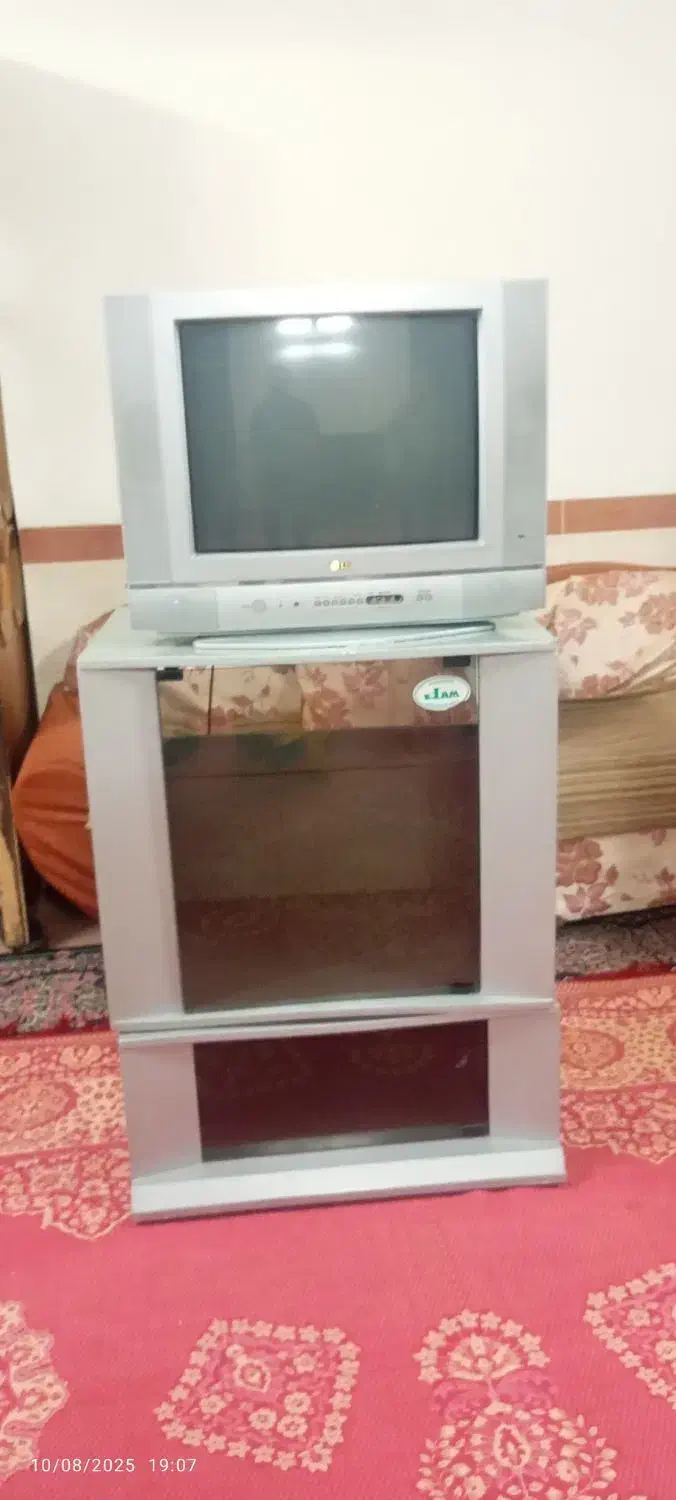 تلویزیون|تلویزیون و پروژکتور|کرمان, |دیوار