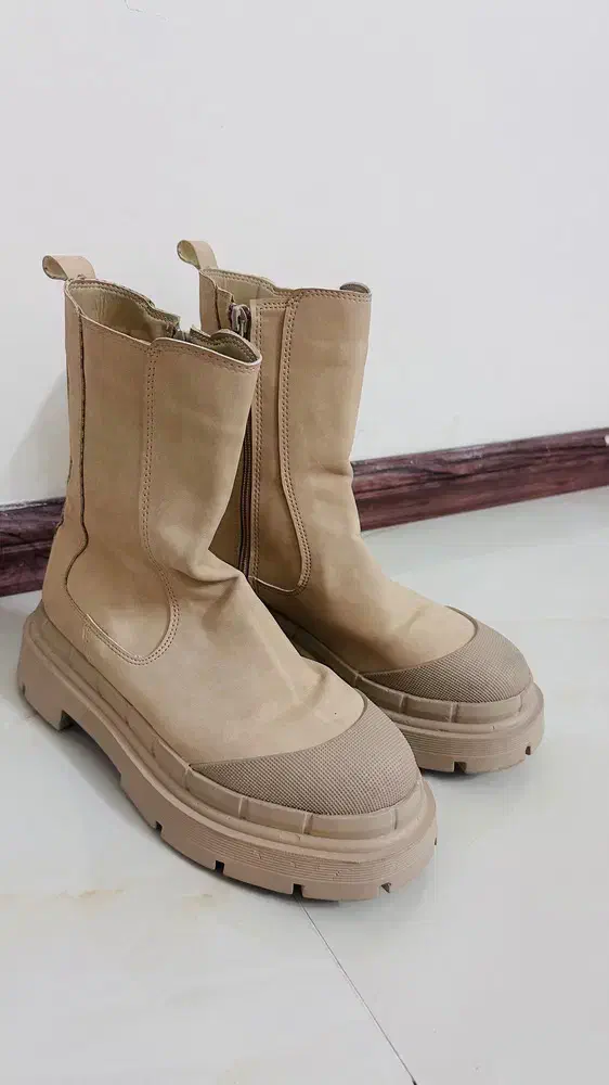 نیم بوت طرح زارا سایز 39 داخل خز|کیف، کفش، کمربند|مشهد, الهیه|دیوار