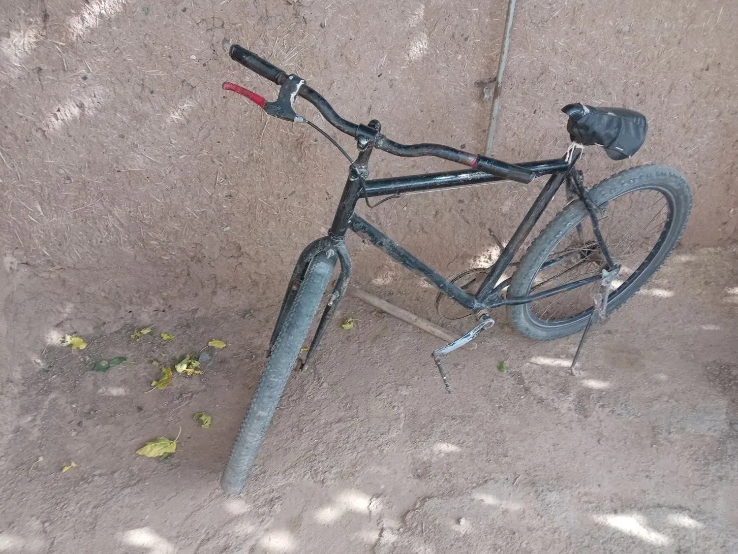 دوچرخه 26|دوچرخه، اسکیت، اسکوتر|تربت جام, میان جام|دیوار