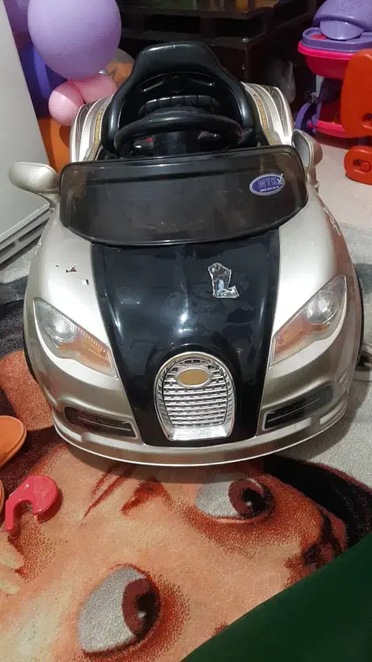 ماشین شارژی موزیکال|اسباببازی|رشت, خمیران زاهدان|دیوار