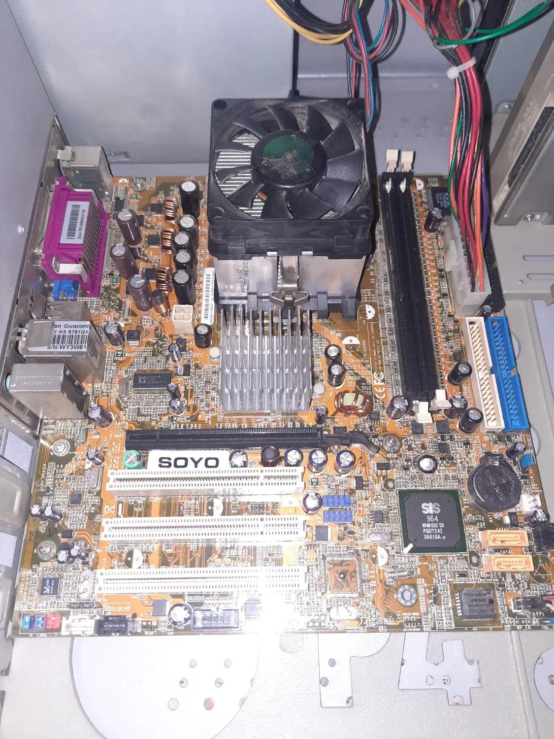 کامپیوتر کیس ومانیتور خراب وسالم و قطعات خراب کیس|قطعات و لوازم جانبی رایانه|یزد, |دیوار