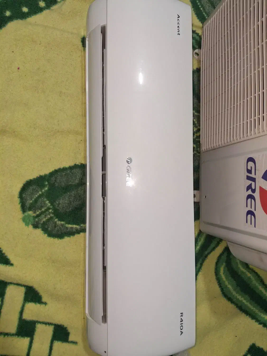 اسپلیت ۱۲هزار گری|کولر گازی و فن‌کوئل|کرمان, |دیوار