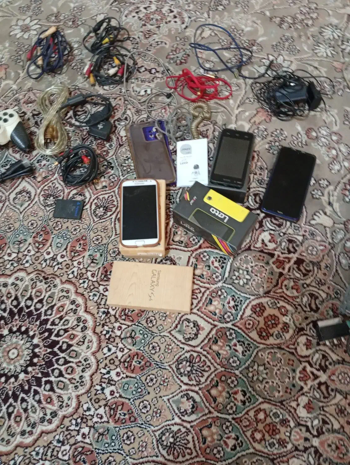 3تاموبایل نیاز ب تعمیر فروشی|موبایل|کهریزک, |دیوار