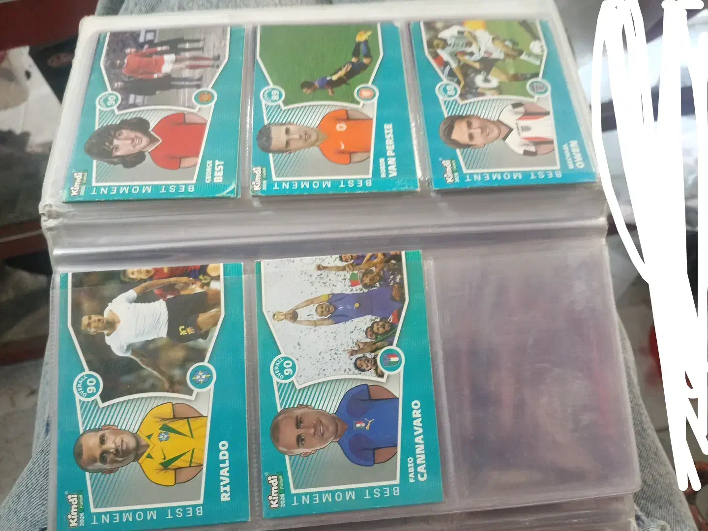 کیمدی|اسباب‌‌بازی|پیشوا, |دیوار