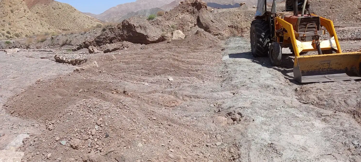 بیل بکهو گاوآهن تریلی بلوکزنی میکسر|ماشینآلات صنعتی|زیرکوه, |دیوار