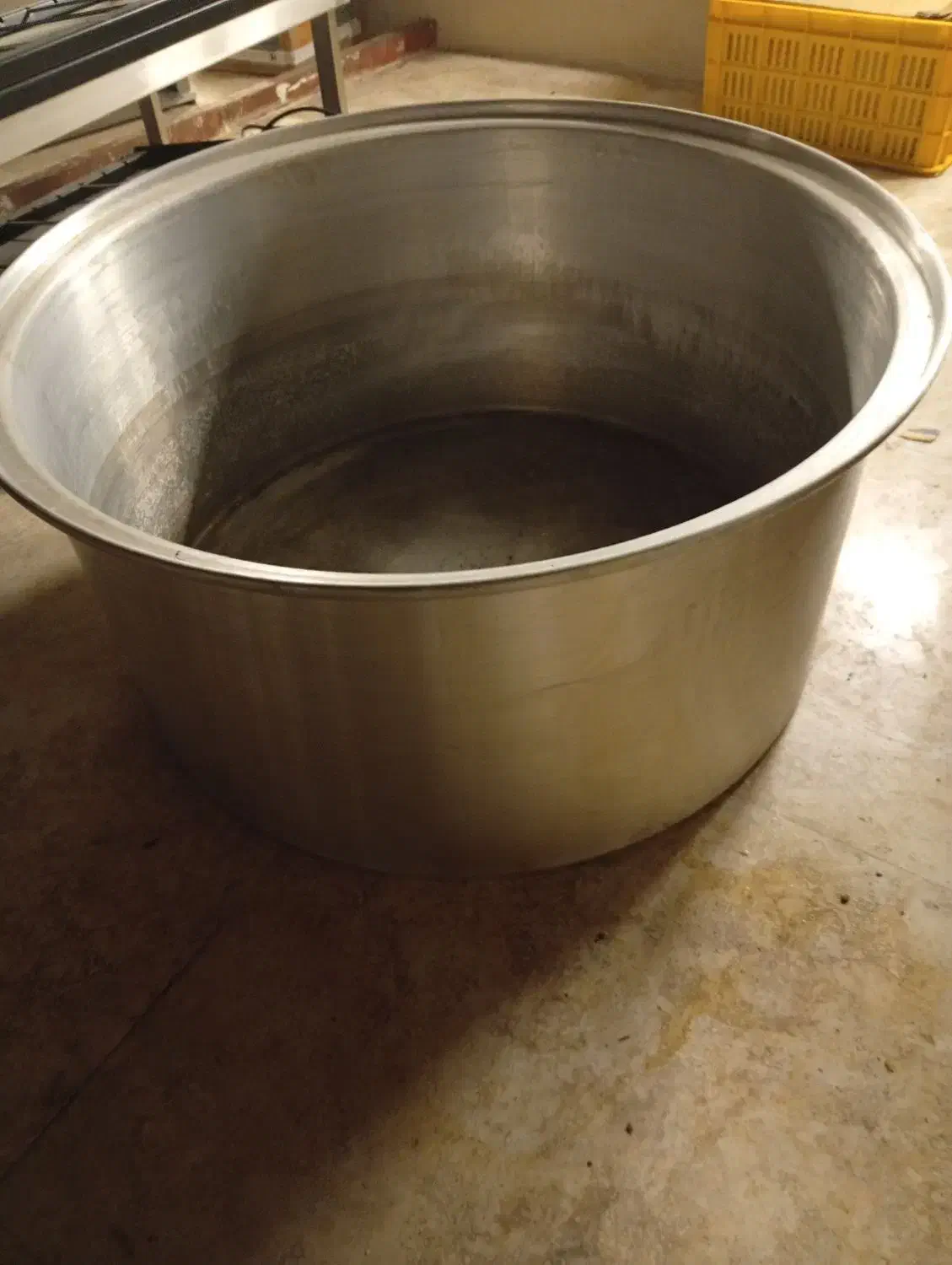 قابلمه روحی و آبکش|ظروف پخت‌وپز|چالوس, |دیوار