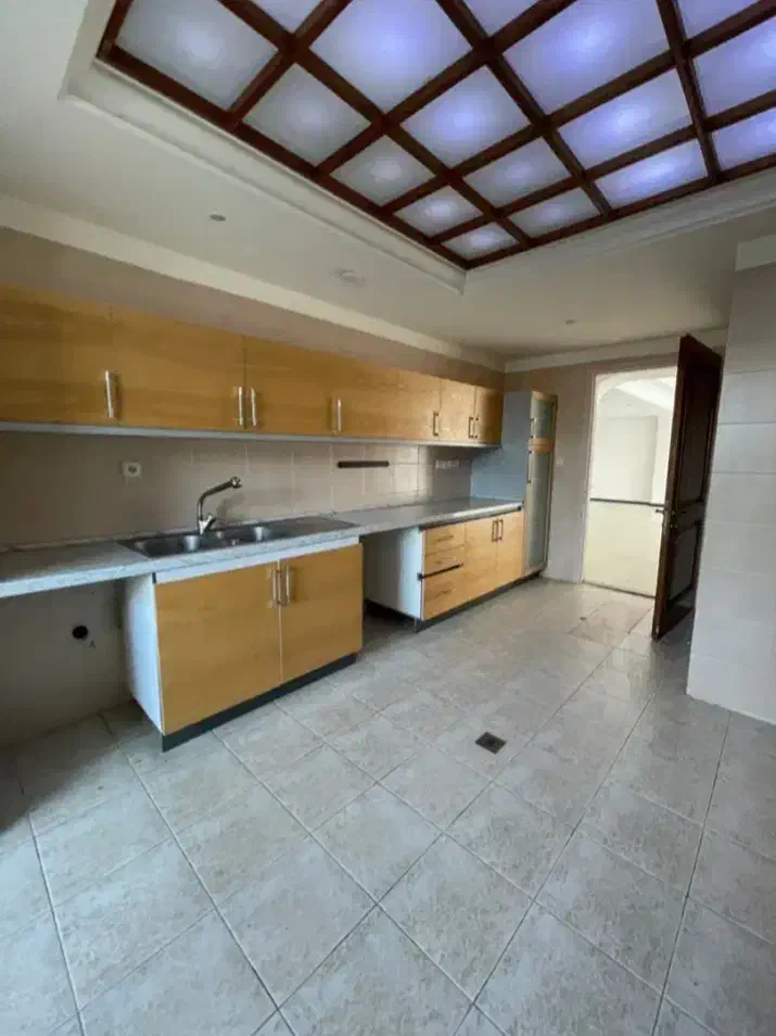 فرشته برج باغ  ۲۵۰ متر ۳ خواب مستر دید ابدی