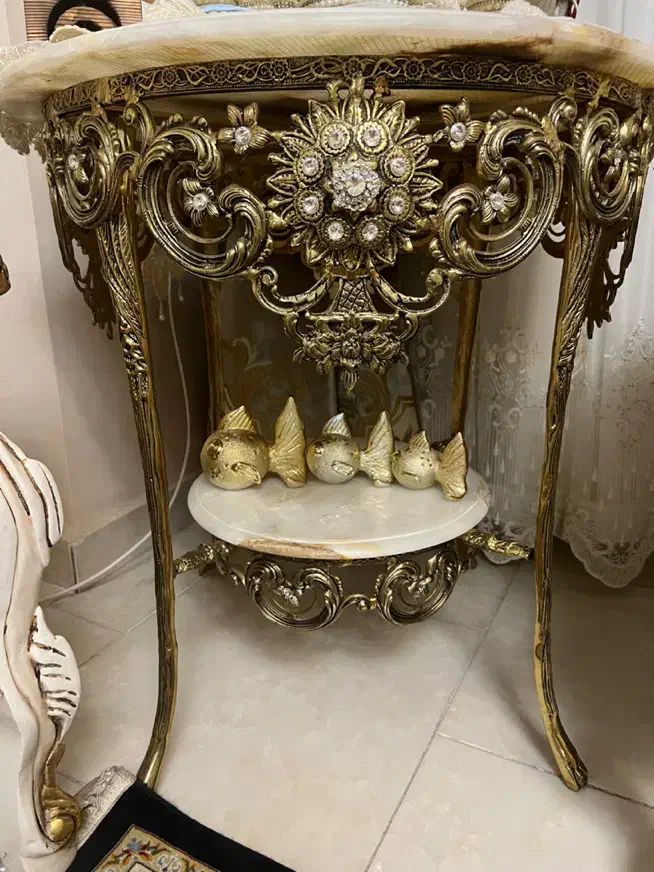 ست میز گرد و آینه کنسول برنز|مبلمان خانگی و میز عسلی|تبریز, |دیوار