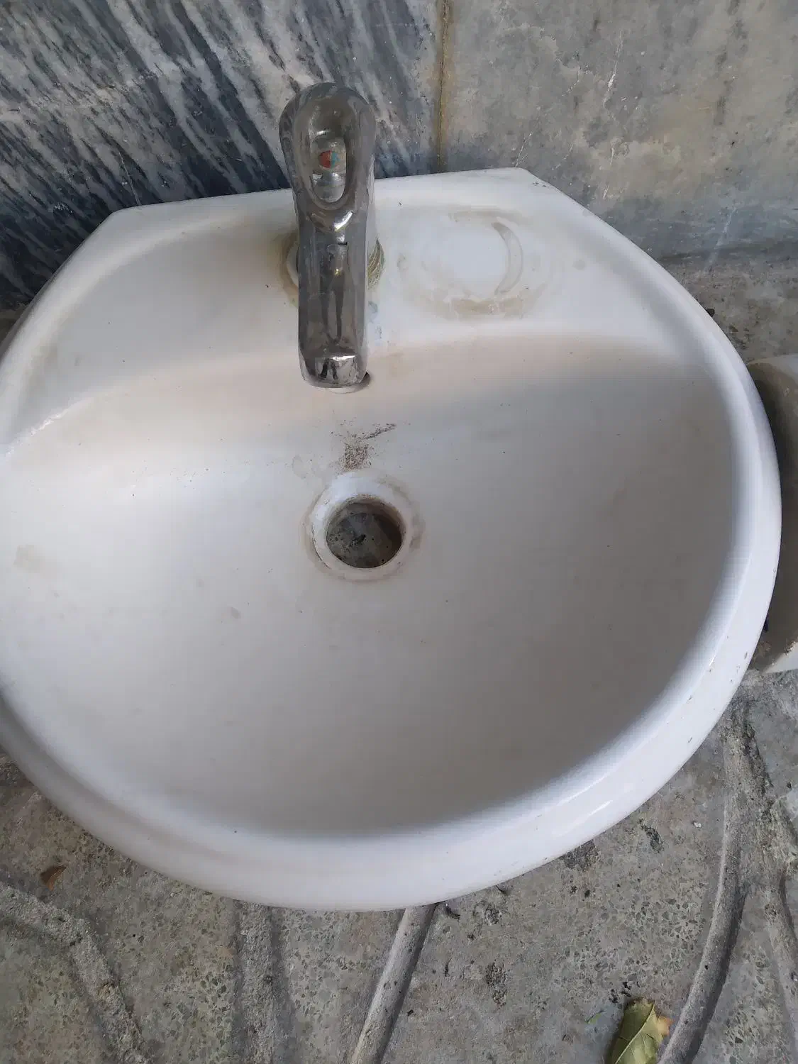 روشویی|لوازم سرویس بهداشتی|ملایر, |دیوار