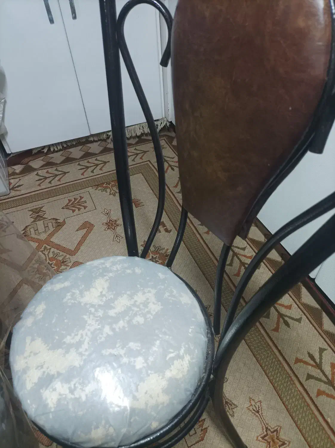 میز غذاخوری 4 نفره|میز و صندلی غذاخوری|قم, شهرک مهدیه (مدرس)|دیوار