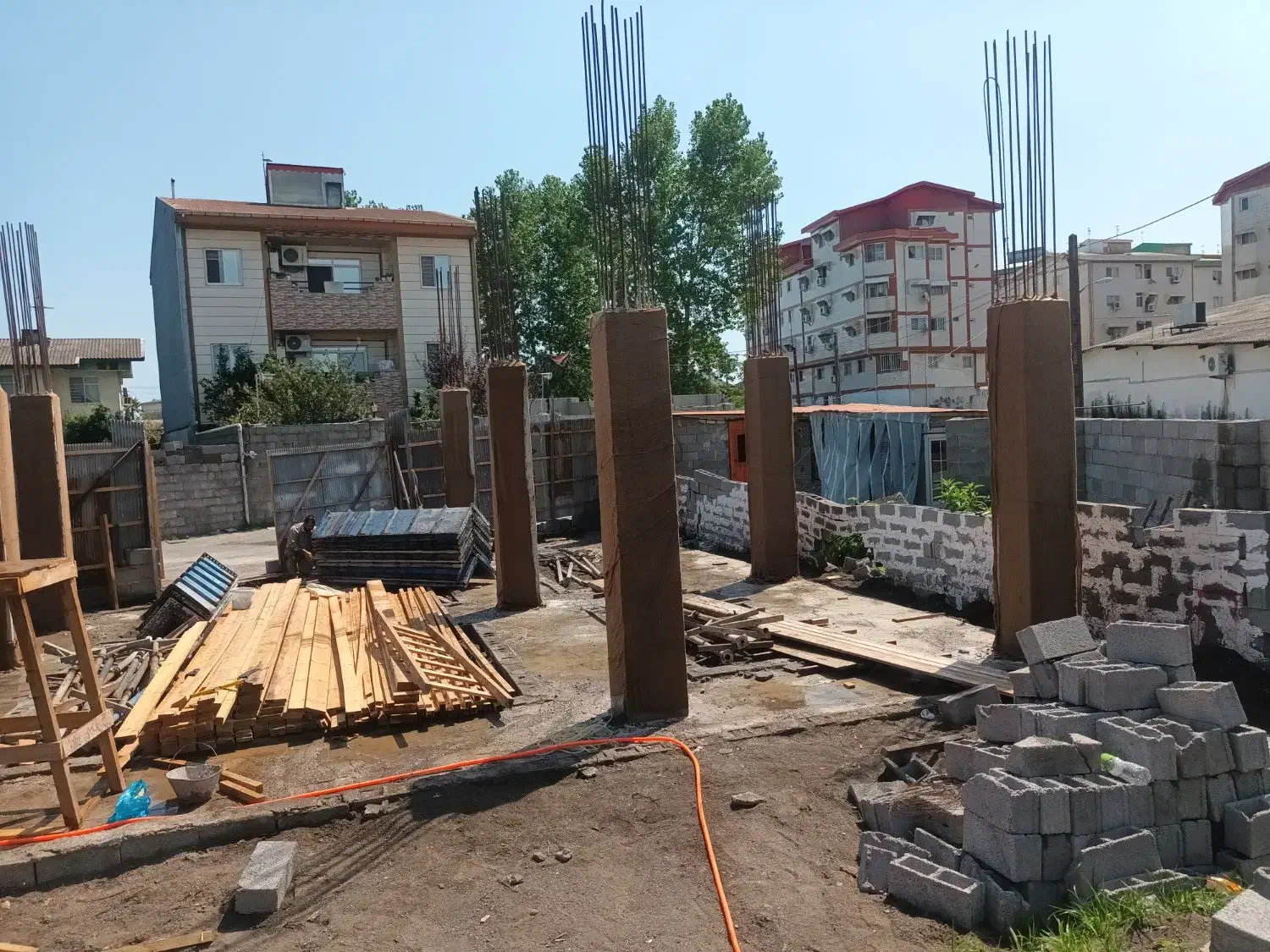 پیمانکاری و ساخت وساز|خدمات پیشه و مهارت|بندر انزلی, دهکده ساحلی|دیوار