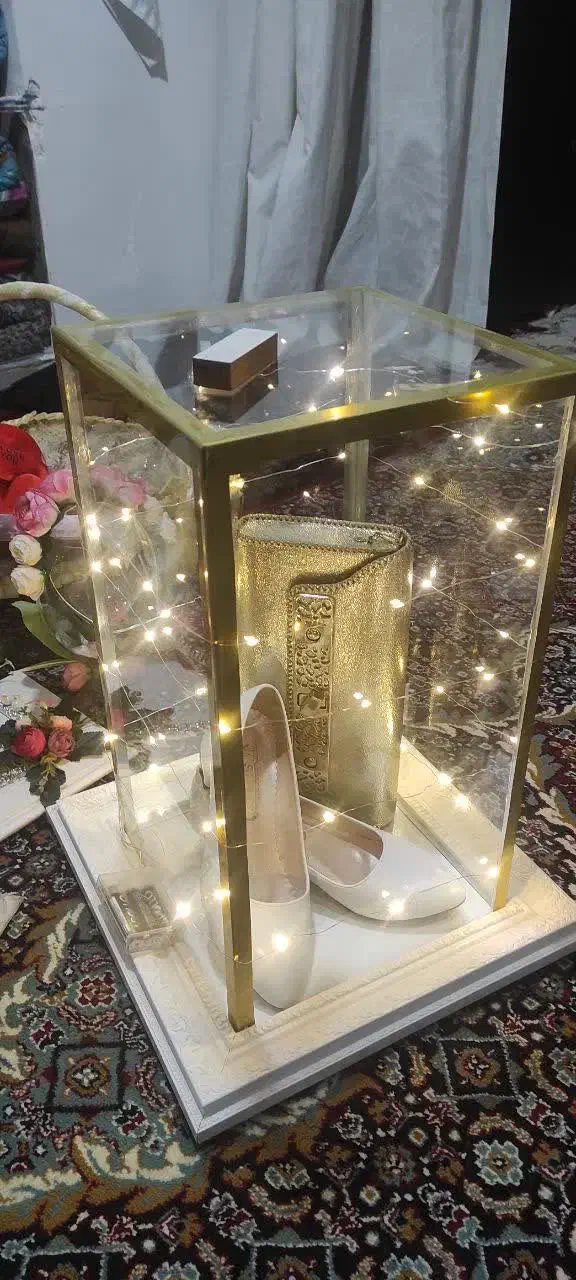 باکس هدیه|گل مصنوعی|زنجان, |دیوار