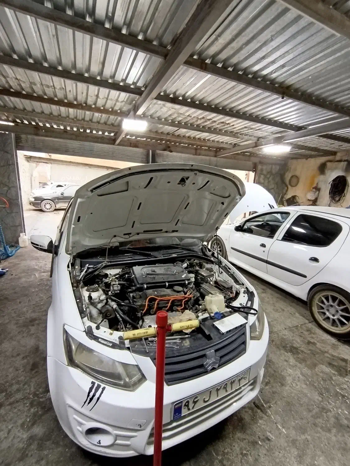 اجاره مغازه جهت تنظیم موتور یا جلوبندی|اجارهٔ مغازه و غرفه|سنندج, |دیوار