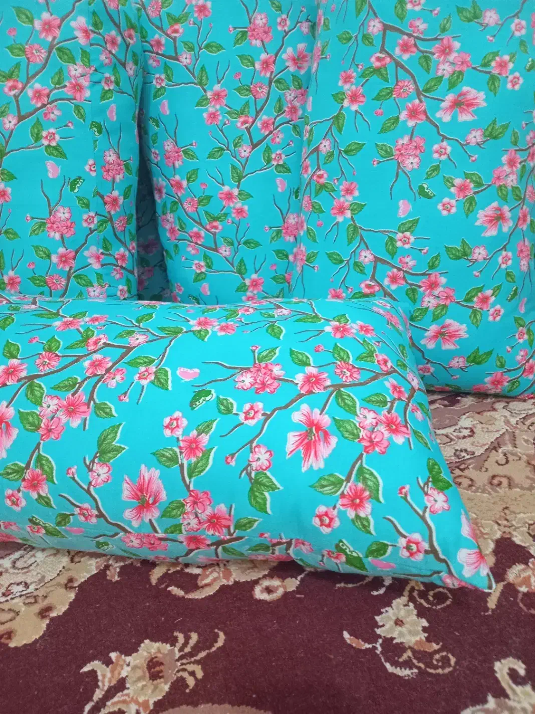 بالش|رختخواب، بالش، پتو|رشت, شهرک صبا|دیوار