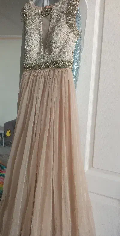 چند مدل لباس مجلسی|لباس|قدس, شهر‌قدس|دیوار