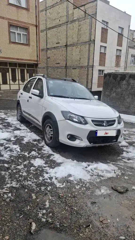 فروش فوری کویک R سفید مشکی|خودرو سواری و وانت|اصفهان, بهارستان|دیوار