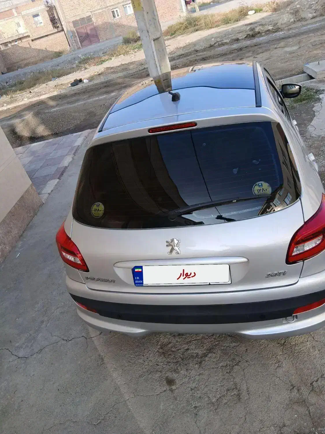 پژو۲۰۷ پانا سقف شیشه مدل ۱۴۰۱ درحد|خودرو سواری و وانت|سلماس, |دیوار