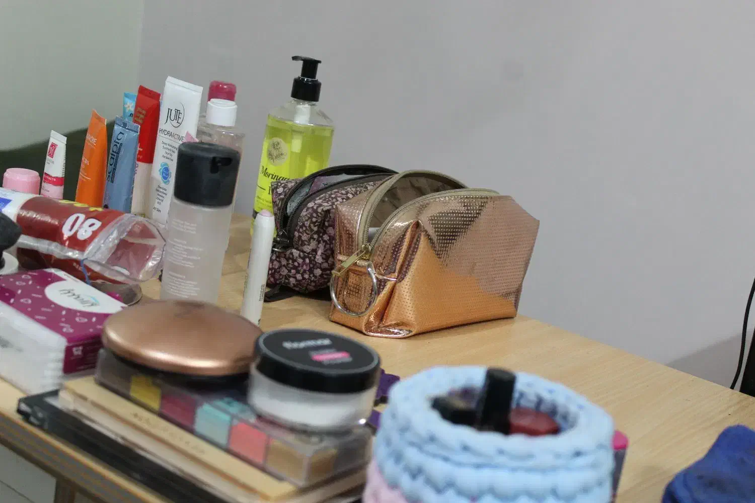 نیاز به مدل رایگان میکاپ|خدمات آرایشگری و زیبایی|مشکیندشت, |دیوار