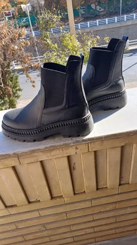 نیم بوت سایز 40|کیف، کفش، کمربند|سنندج, |دیوار