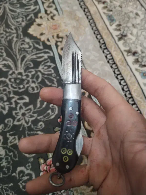 چاقو بابا|کلکسیون اشیاء عتیقه|میانه, |دیوار