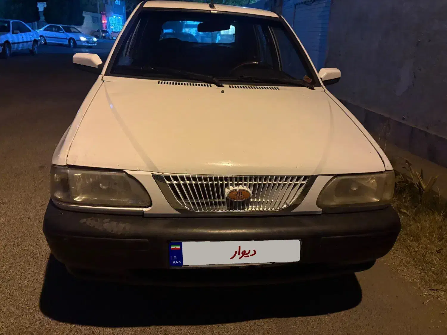 ۱۴۱مدل ۸۳|خودرو سواری و وانت|گناباد, |دیوار