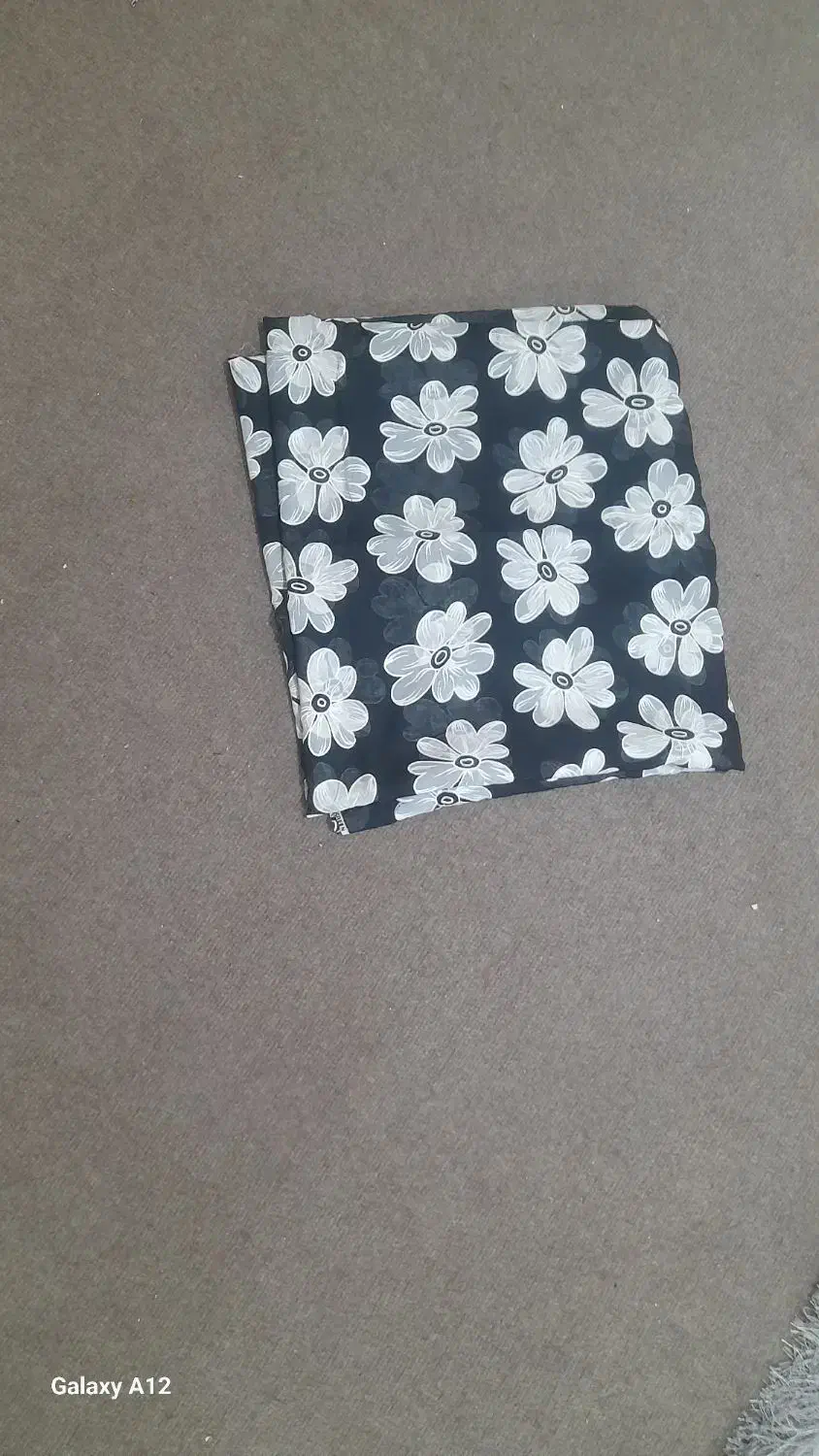 پارچه چادری یه قواره|لوازم خیاطی و بافتنی|نجف‌آباد, ۲۲ بهمن|دیوار