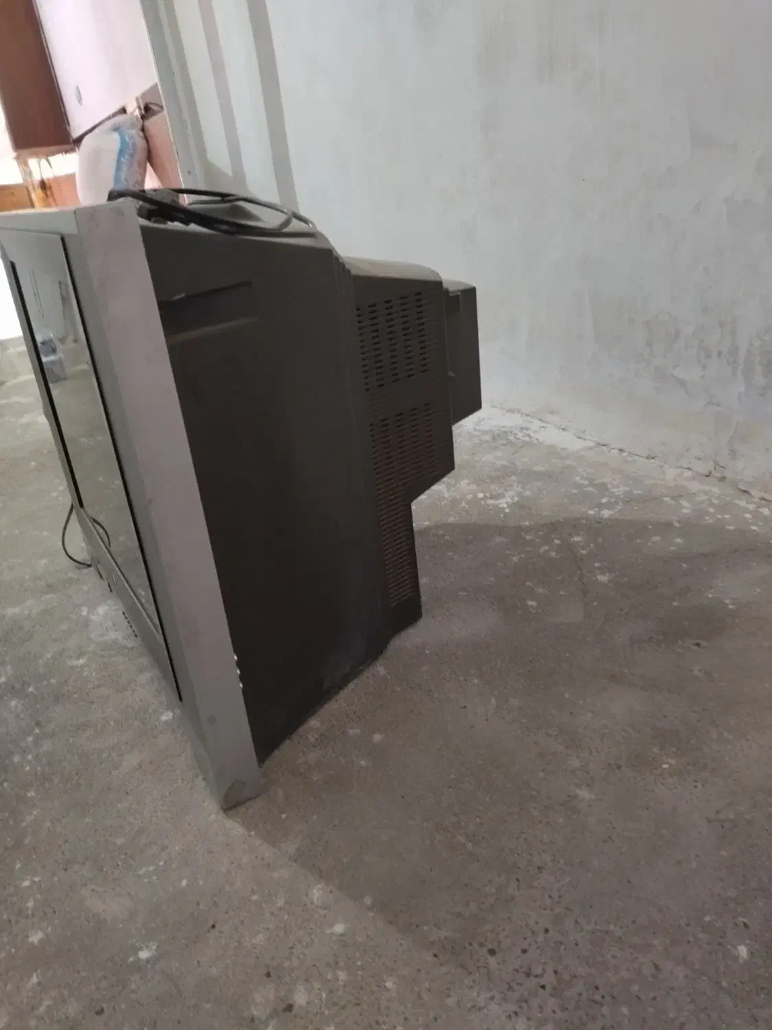 تلویزیون21اینچ|تلویزیون و پروژکتور|بوکان, |دیوار