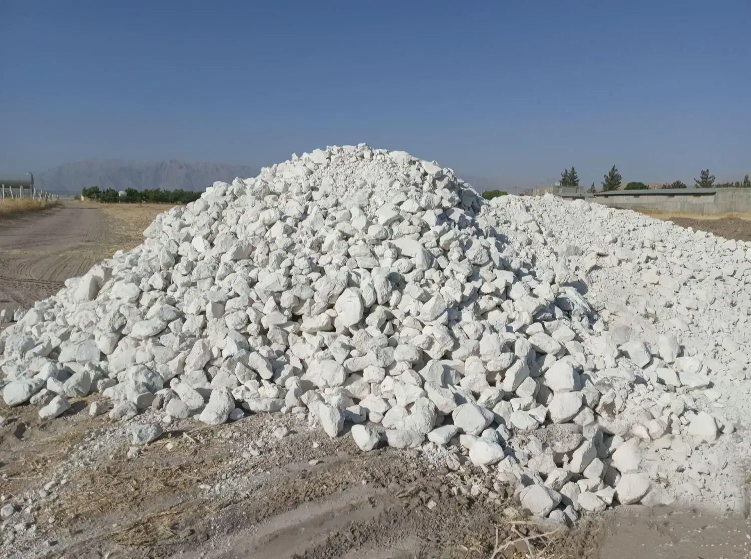 آهک*اهک کلوخه یازنگوله*ندمیده*سرندی یادمیده|مصالح و تجهیزات ساختمان|نرماشیر, |دیوار