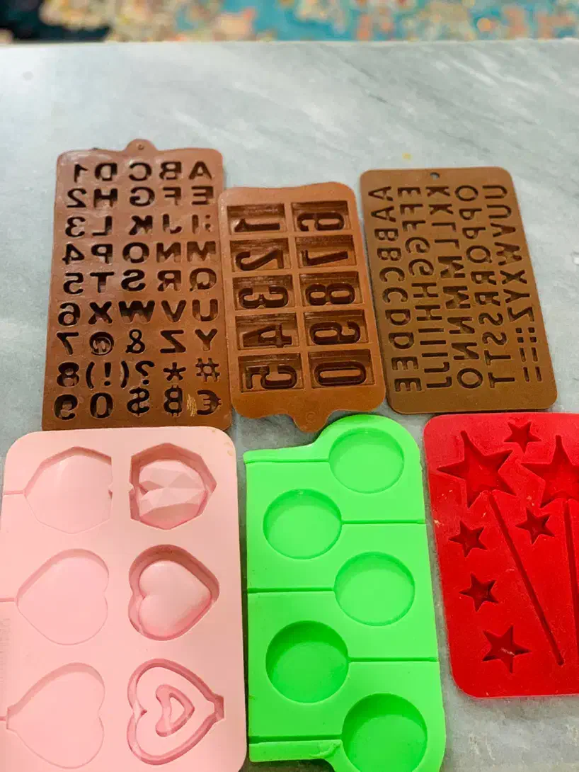 مولد و قالب های سیلیکونی کیک|ظروف پختوپز|بهبهان, |دیوار