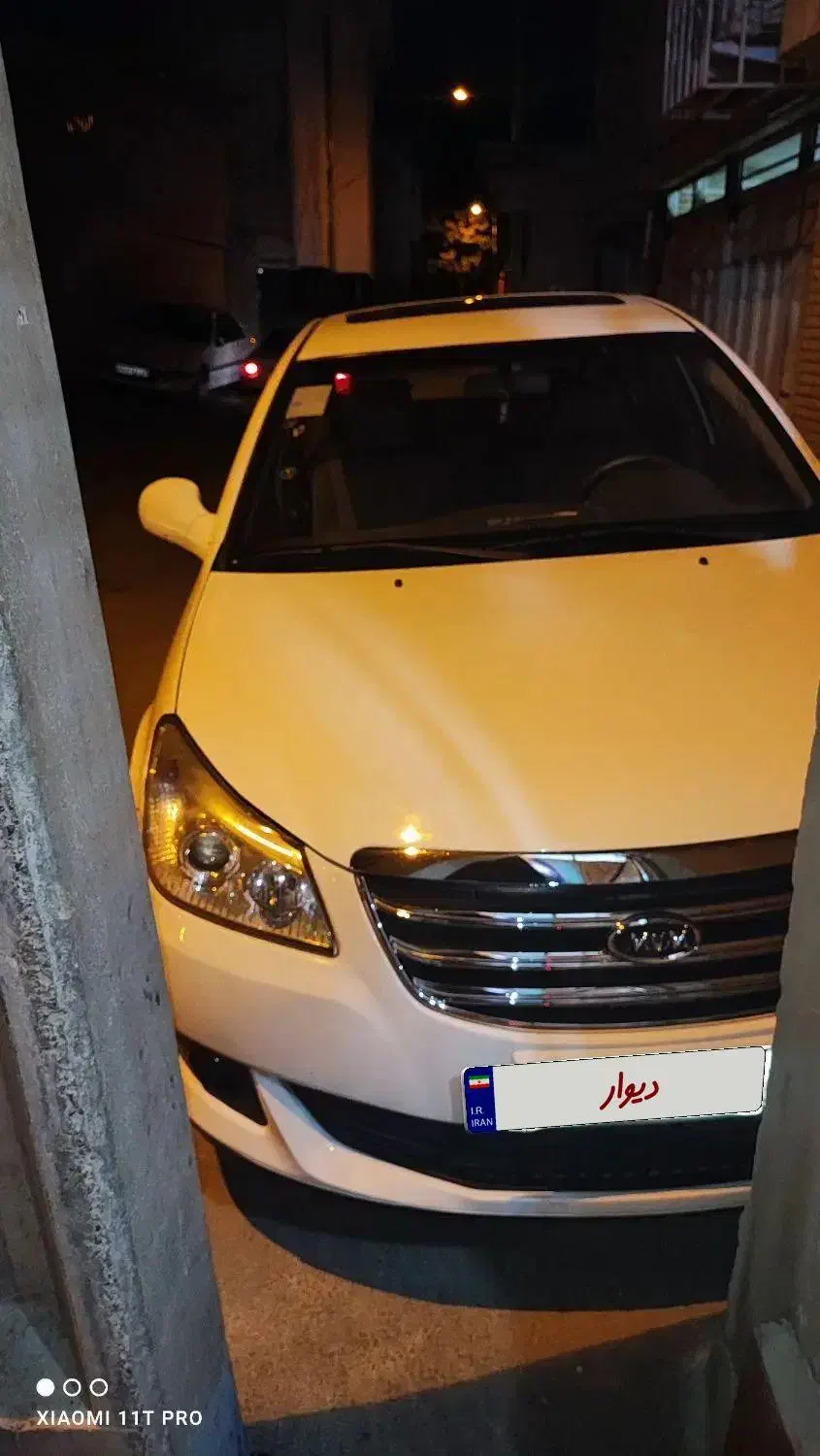 ام وی ام 550 اتوماتیک سفید|خودرو سواری و وانت|شاهینشهر, نظامی|دیوار