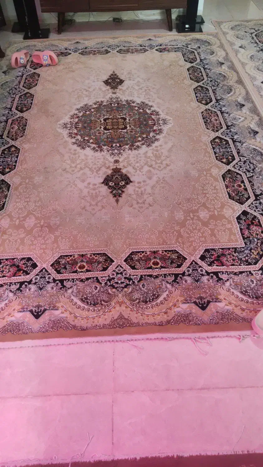 فرش هزار شانه|فرش|تهران, شهرک فردوس (حسینی)|دیوار