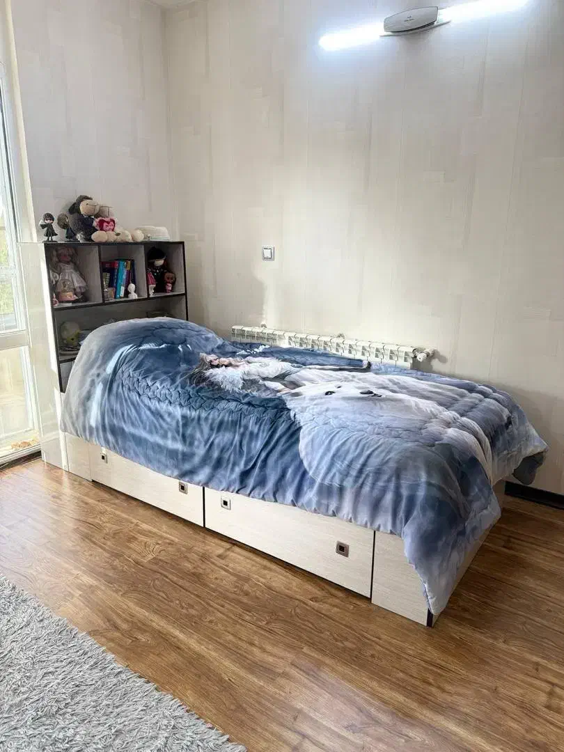 فروش تخت خواب و میز آرایش|تخت و سرویس خواب|گلپایگان, |دیوار