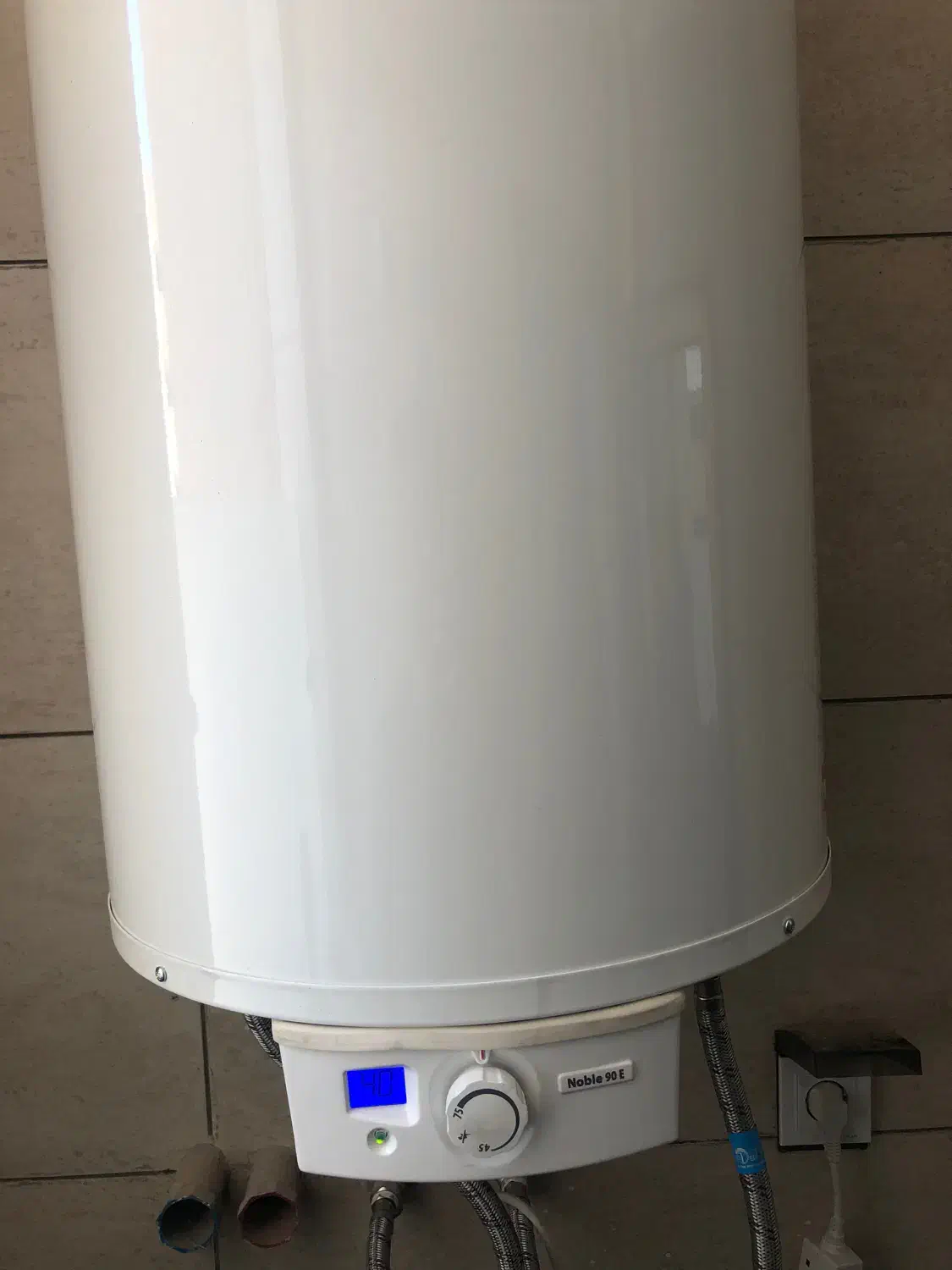 آبگرمکن برقی بوتان و دو عدد بخاری برقی آبسال|آبگرمکن، پکیج، شوفاژ|شاهینشهر, خانه کارگر|دیوار