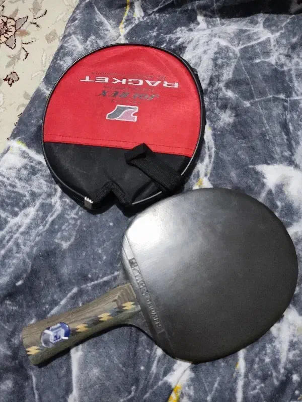 راکت پینگ پنگ به همراه دوتا کیف|ورزشهای توپی|کرج, حصار سرجوب|دیوار