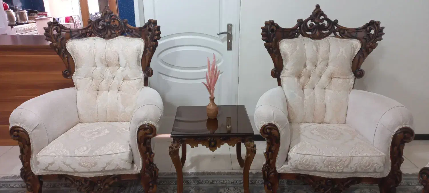 مبل ۹نفره به فروش میرسدبا میز وعسلی.|مبلمان خانگی و میز عسلی|ملارد, |دیوار