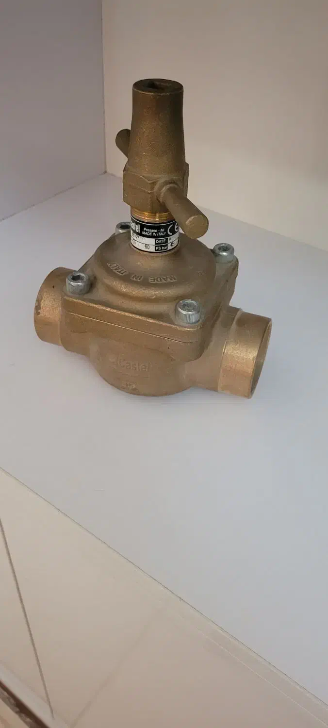 شیر گلوب ولو CASTEL ایتالیا|ماشینآلات صنعتی|بم, |دیوار