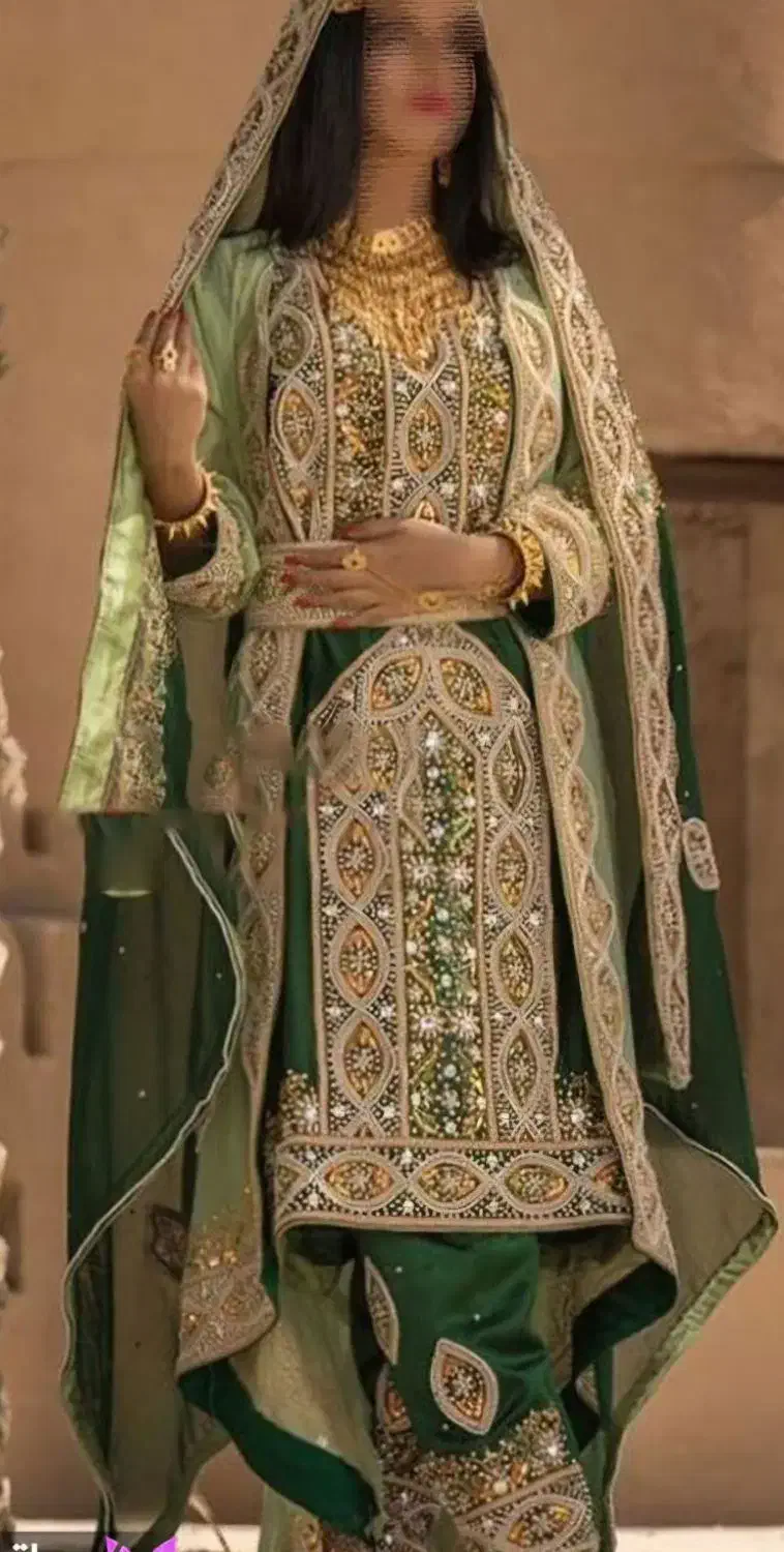 دوخت لباس و چادر|لباس|زاهدان, |دیوار