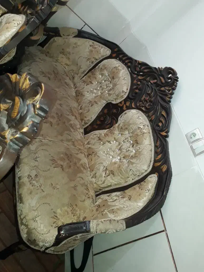 با سلام یک دست مبل ۹ نفری و یک دست ۷ نفره|مبلمان خانگی و میز عسلی|مبارکه, |دیوار